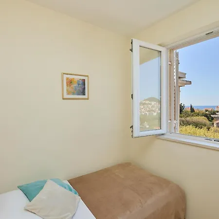 Terra Apartment *